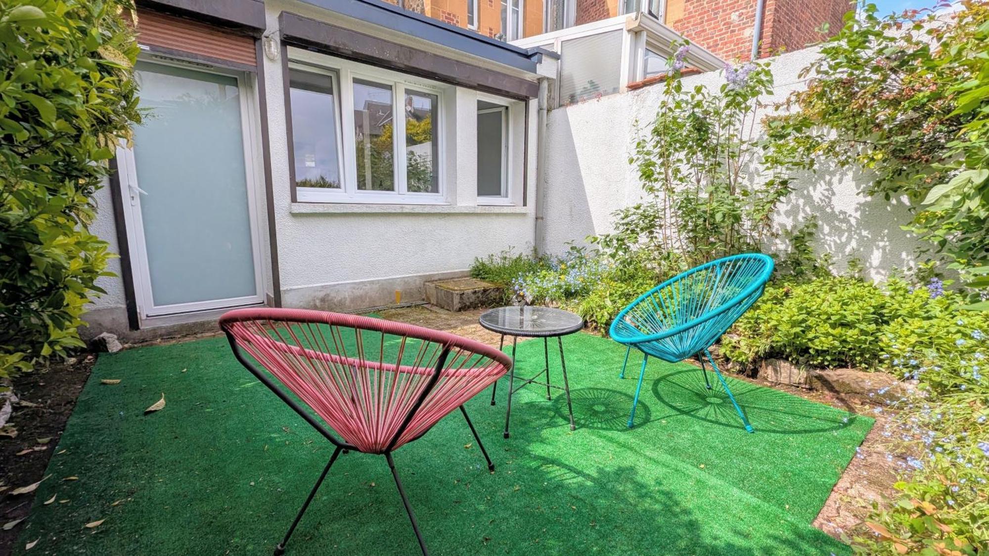 Stockholm- Studio Serenite Avec Jardin ชาร์เลอวิลล์-เมซิแยร์ ภายนอก รูปภาพ
